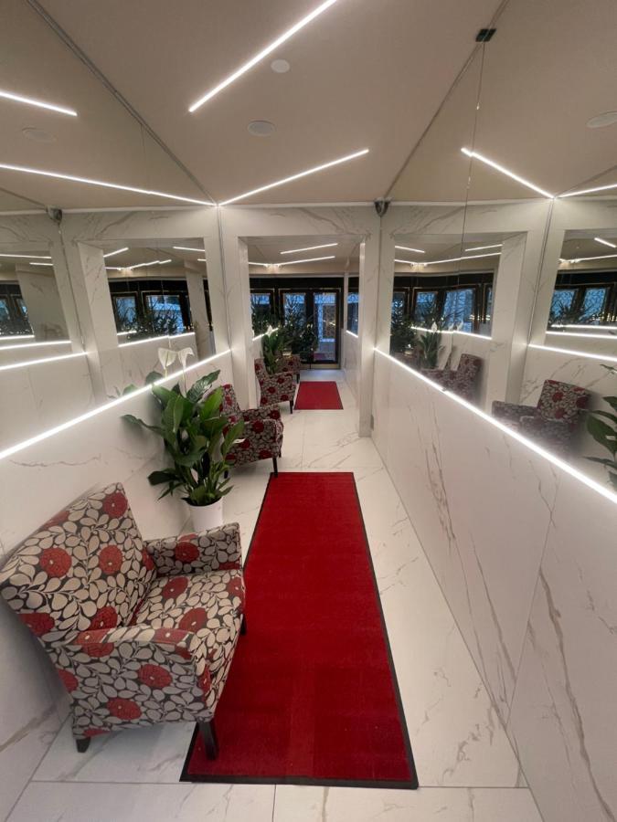 Real Appartments Wina Bagian luar foto