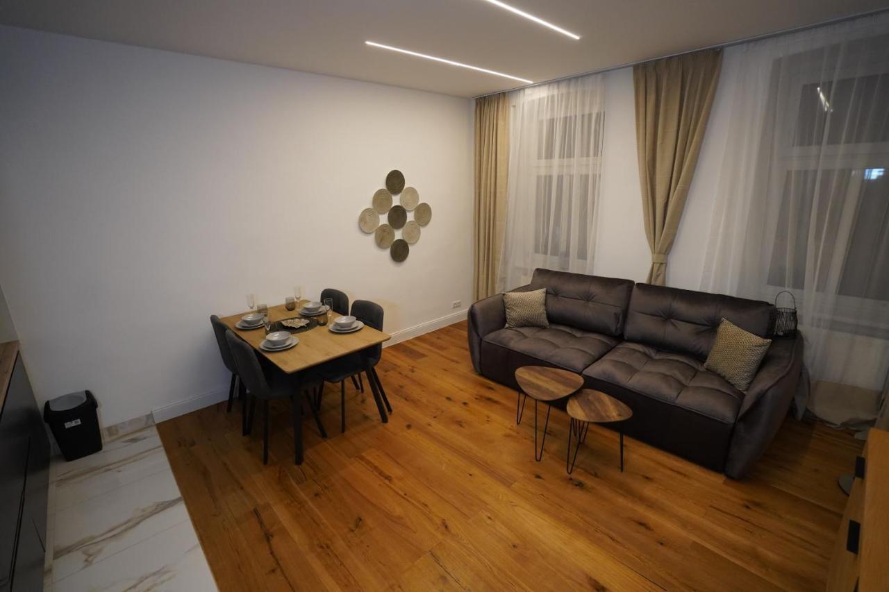 Real Appartments Wina Bagian luar foto