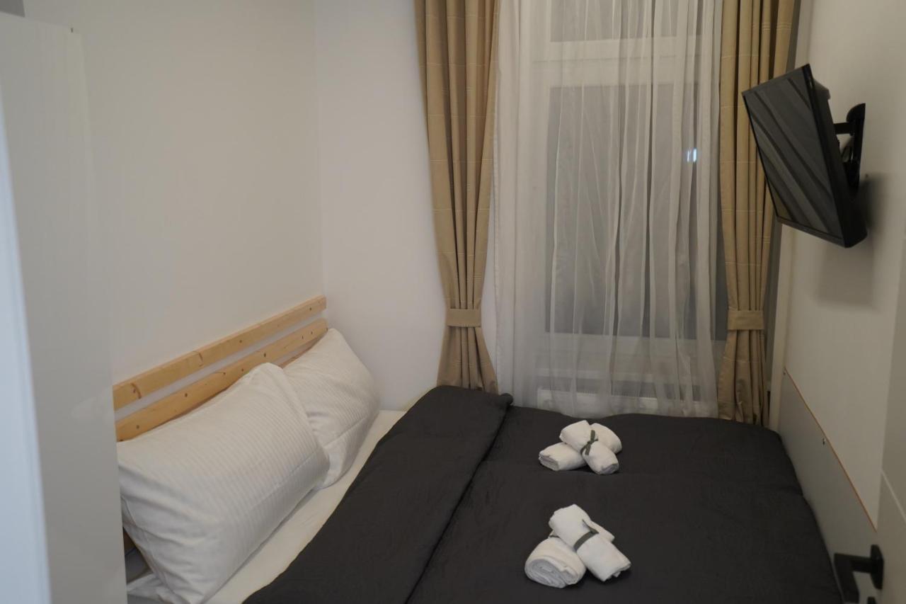 Real Appartments Wina Bagian luar foto