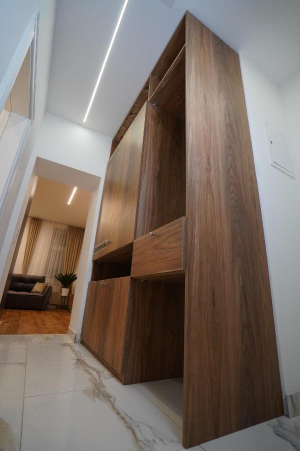 Real Appartments Wina Bagian luar foto